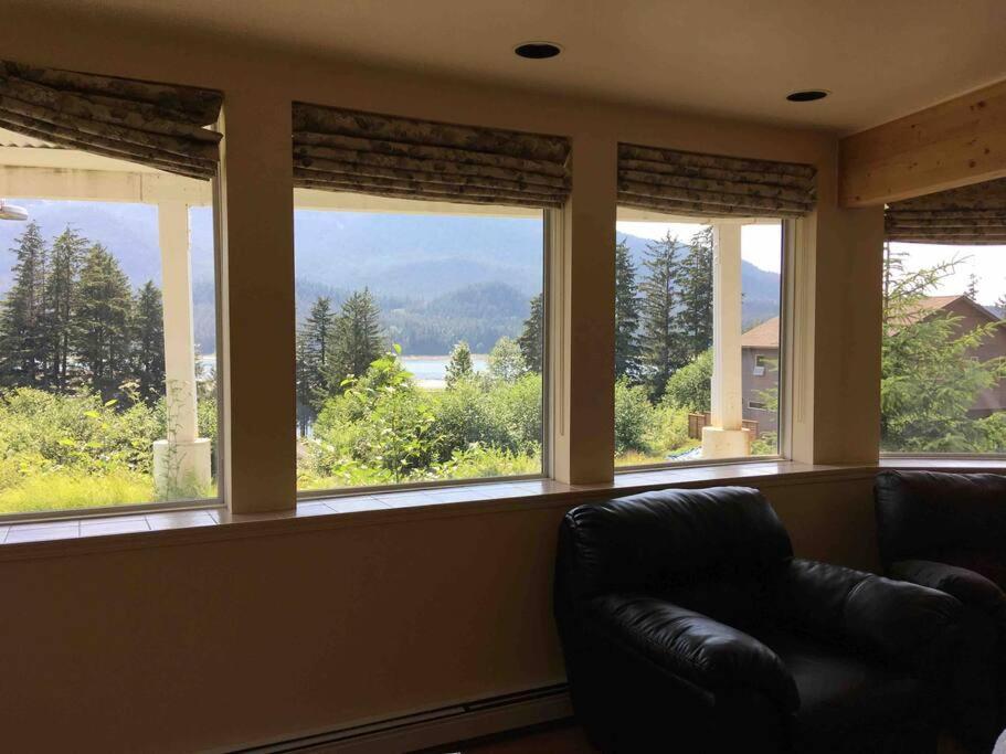 Kelli Creek Cottage - Reduced Price On Tours Juneau Room photo