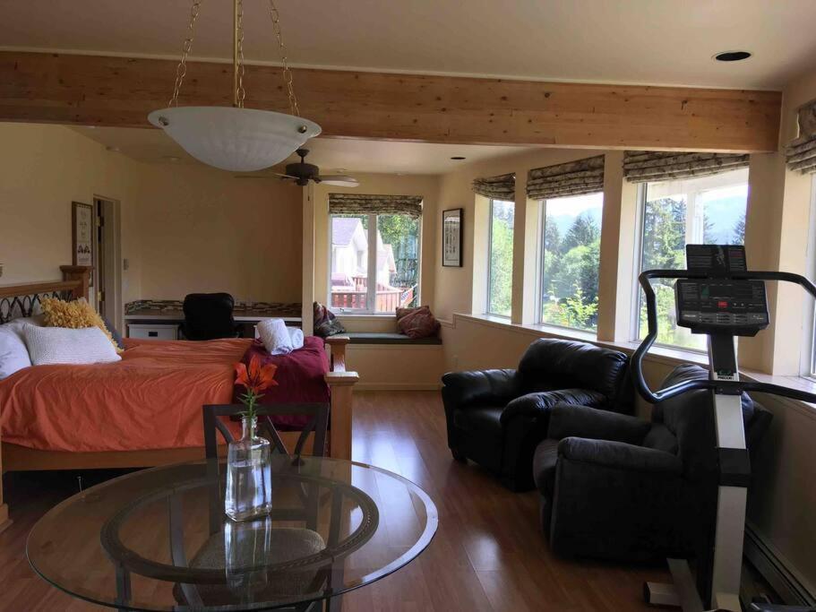 Kelli Creek Cottage - Reduced Price On Tours Juneau Room photo