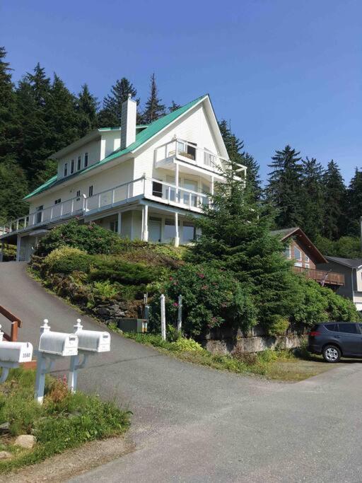 Kelli Creek Cottage - Reduced Price On Tours Juneau Room photo