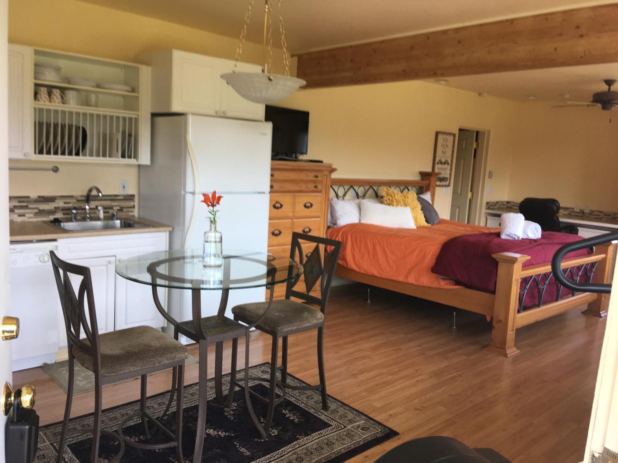 Kelli Creek Cottage - Reduced Price On Tours Juneau Exterior photo