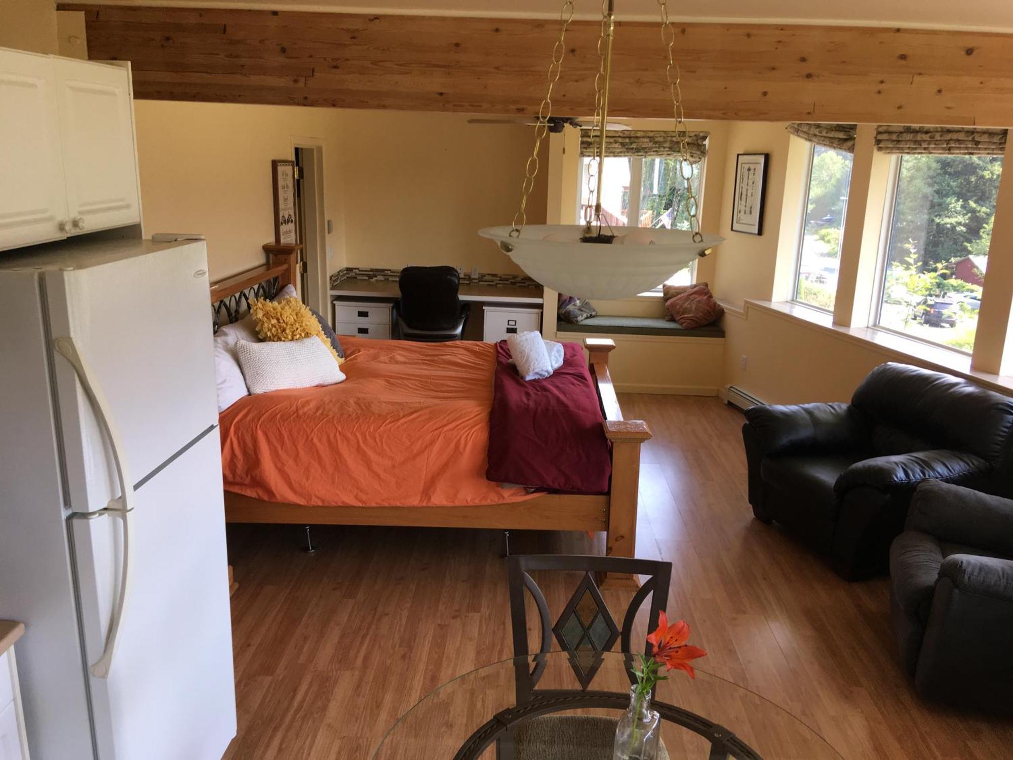 Kelli Creek Cottage - Reduced Price On Tours Juneau Exterior photo