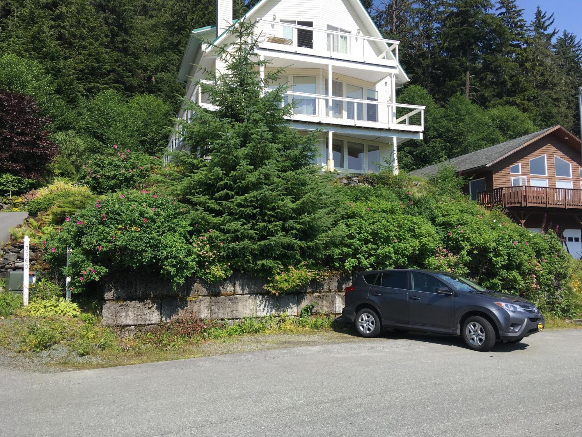 Kelli Creek Cottage - Reduced Price On Tours Juneau Exterior photo